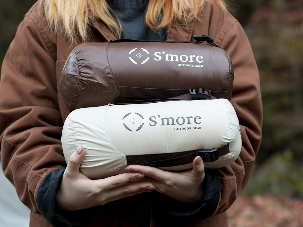 S'more-OKURUMI-BAG 輕量羽絨睡袋-米色咖啡色展示