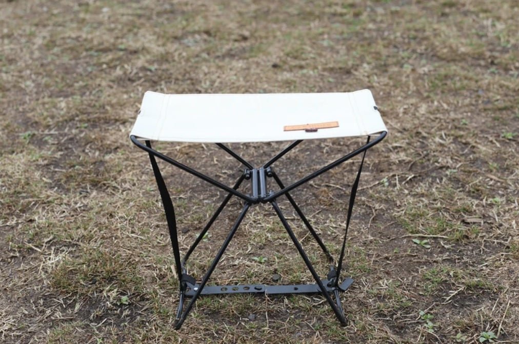 Iron Compact Stool 輕便折疊小椅